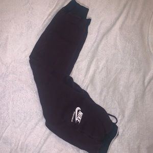 NIKE JOGGERS